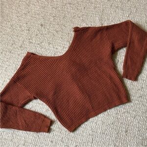 🍂 NWOT MOON & MADISON WOMENS SIZE MEDIUM COFFEE COLORED OPEN BACK SWEATER